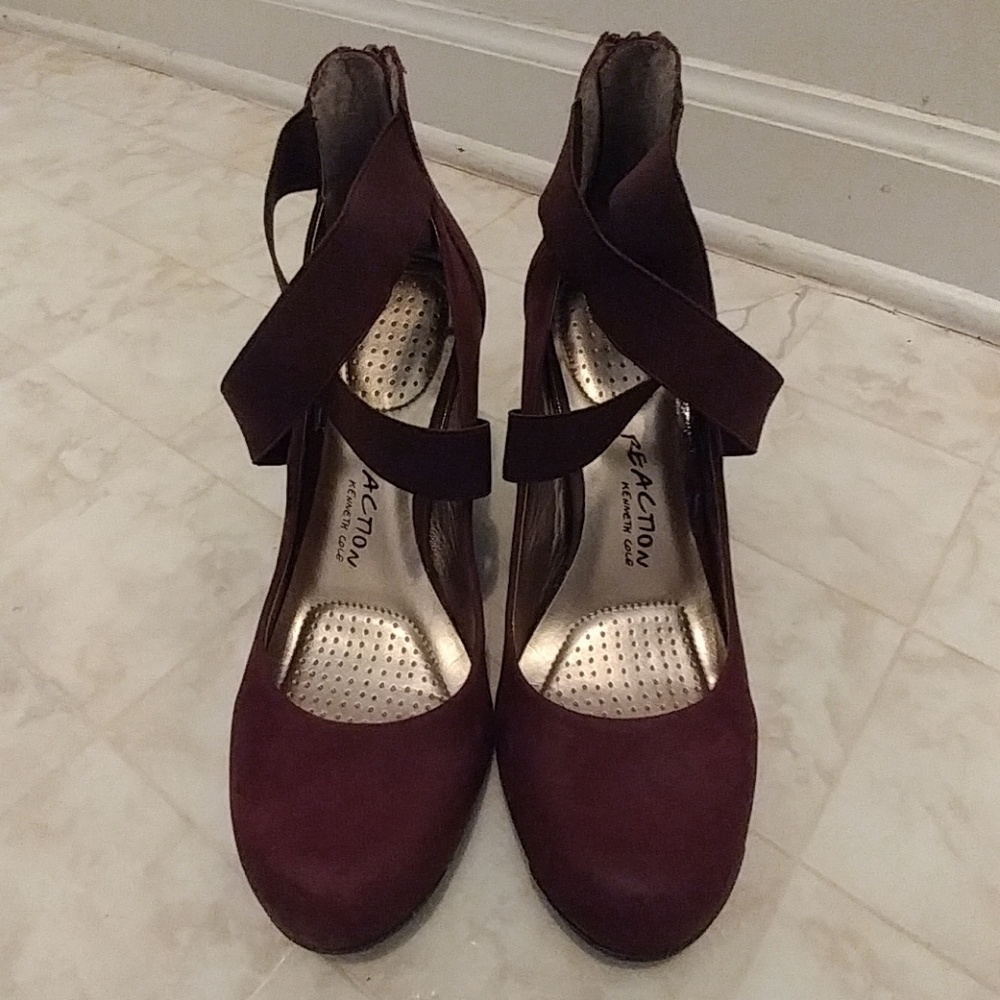 Kenneth Cole Reaction Maroon Criscross Strap