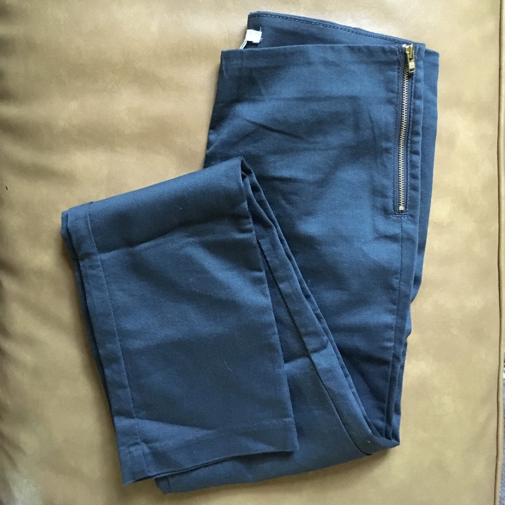H&M Slim-fit mid-rise pants in grey