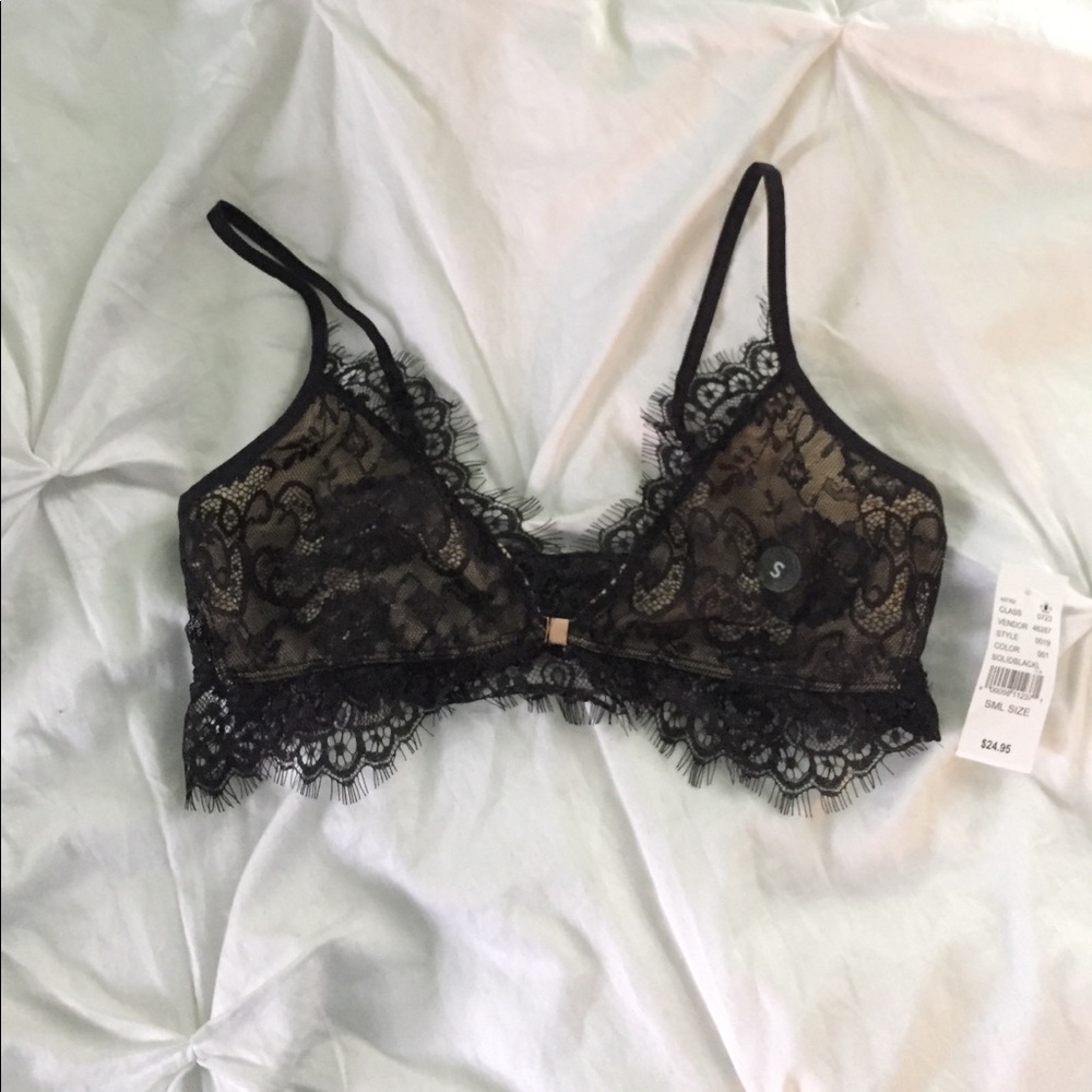 Blacks lace bralette
