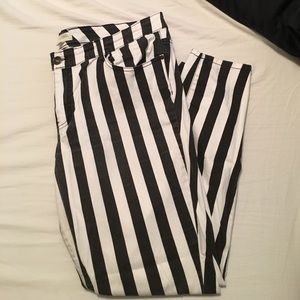 Forever 21+ black and white striped skinny jeans