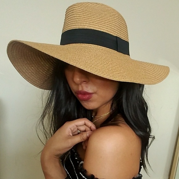 WHITE BLACK STRIPE EYELASH LACE DRESS - Picture 6 of 6