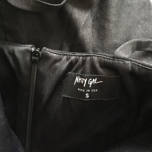 🆕Nasty Gal Black V Deep Cut Mini Dress - Picture 6 of 6