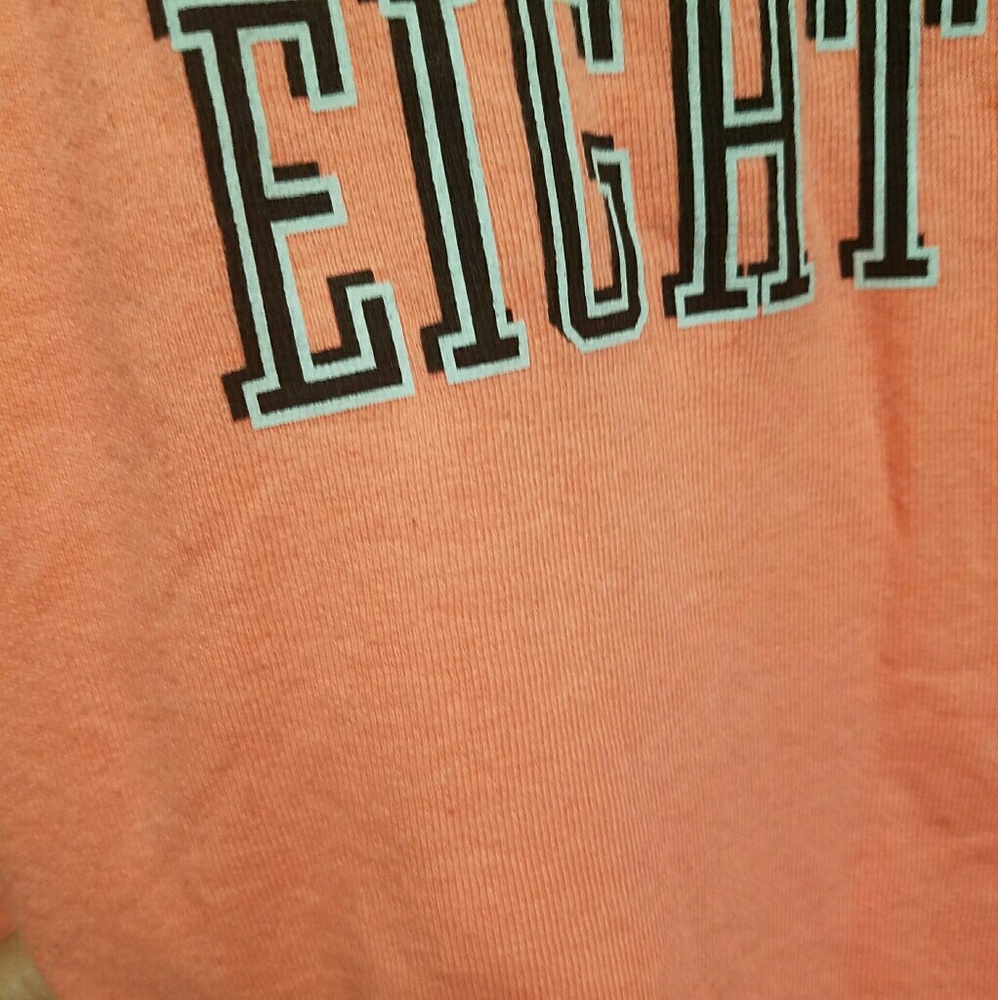 Pink pull over - Picture 2 of 3