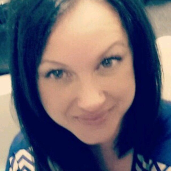Meet your Posher, Kimberly - Picture 1 of 1
