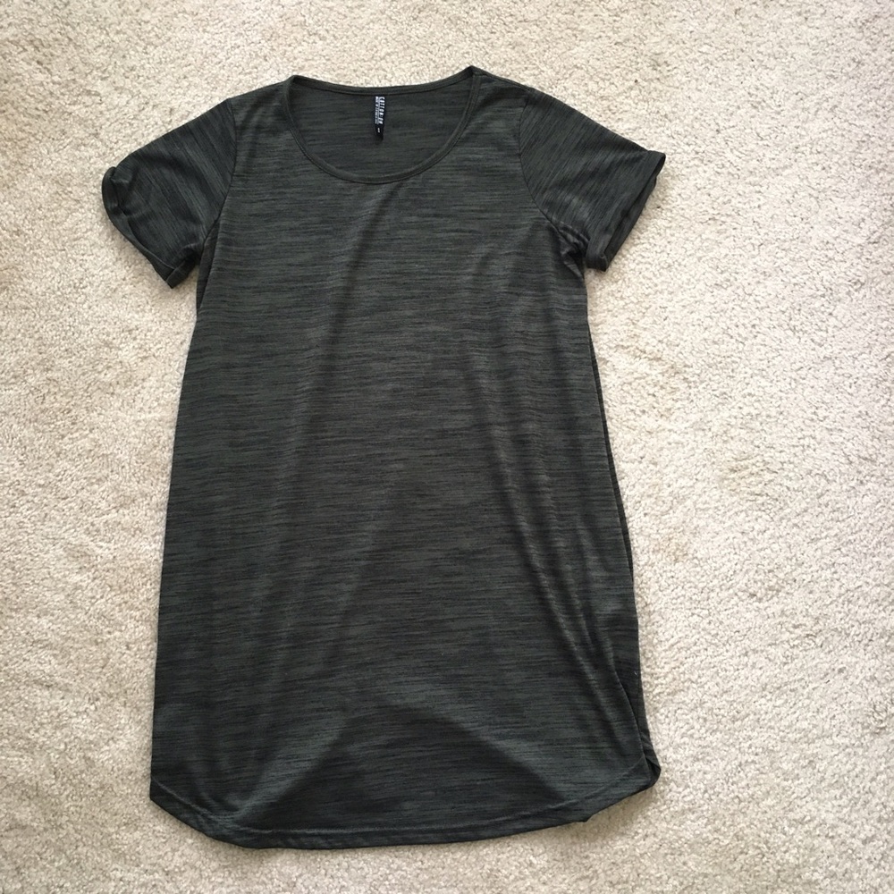Olive T-shirt dress