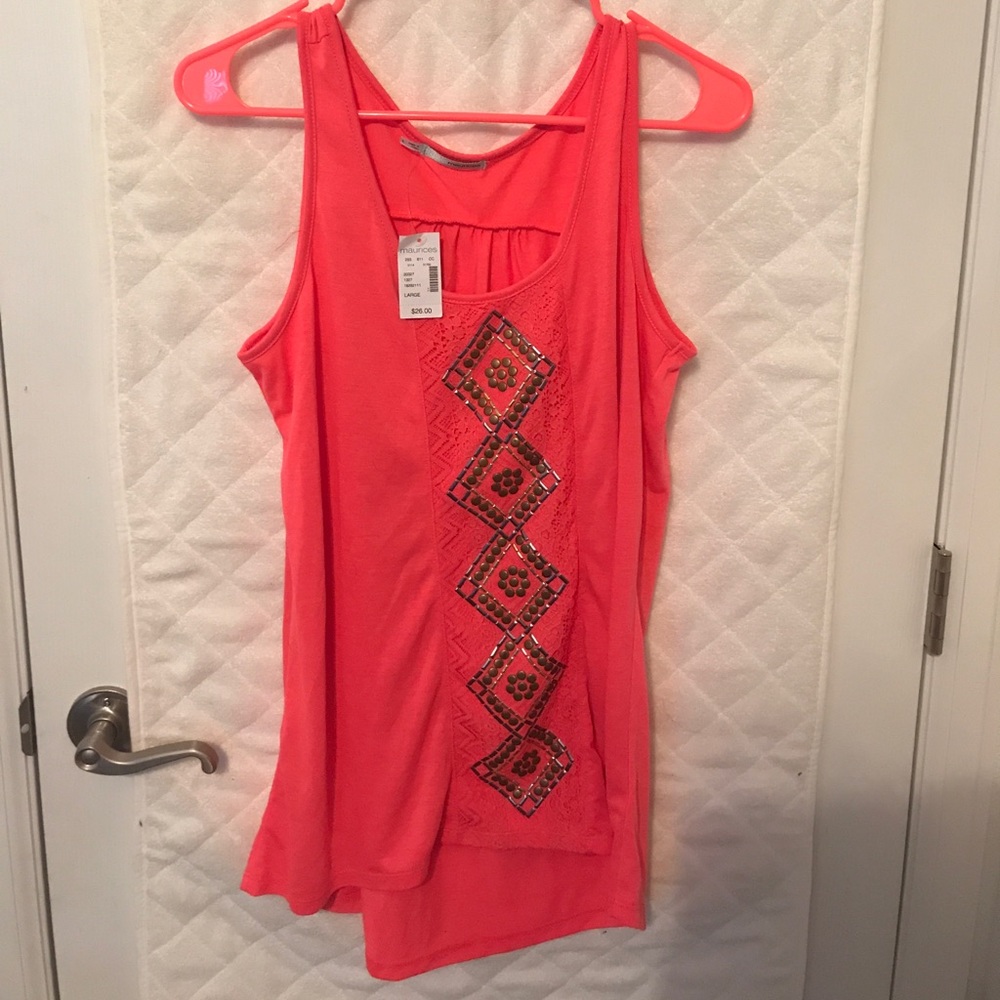 Sleeveless top