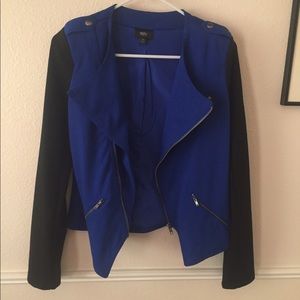 Mossimo Asymmetrical Black and Blue Blazer - Small