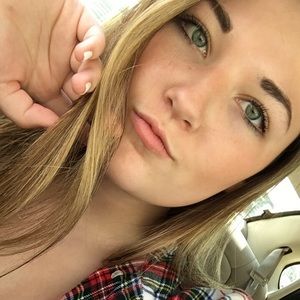 Meet your Posher, Lexi