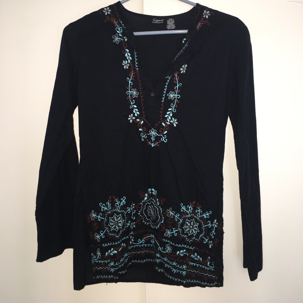 Hippy flowered embroidered Shirt