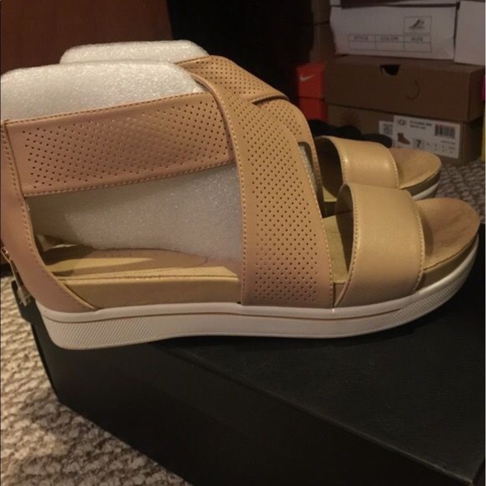 H by Halston leather cross strap sandals