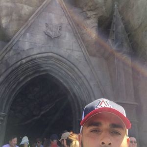 Meet your Posher, Santos