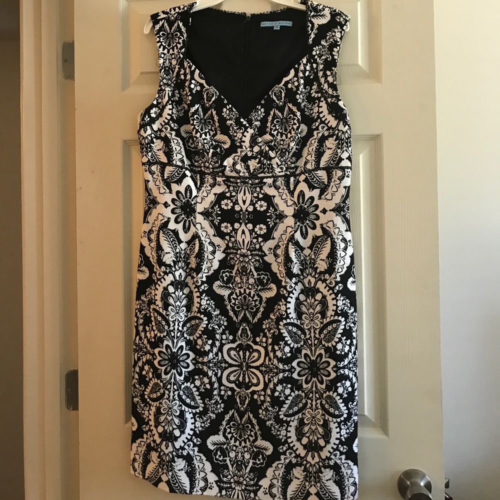 Black/White dress