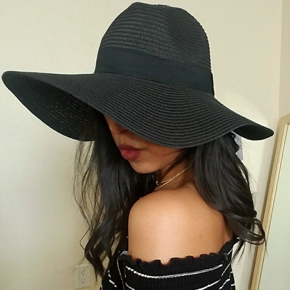 ❗LAST ONE❗HANNAH BLACK TRIM FLOPPY HAT - Picture 2 of 5