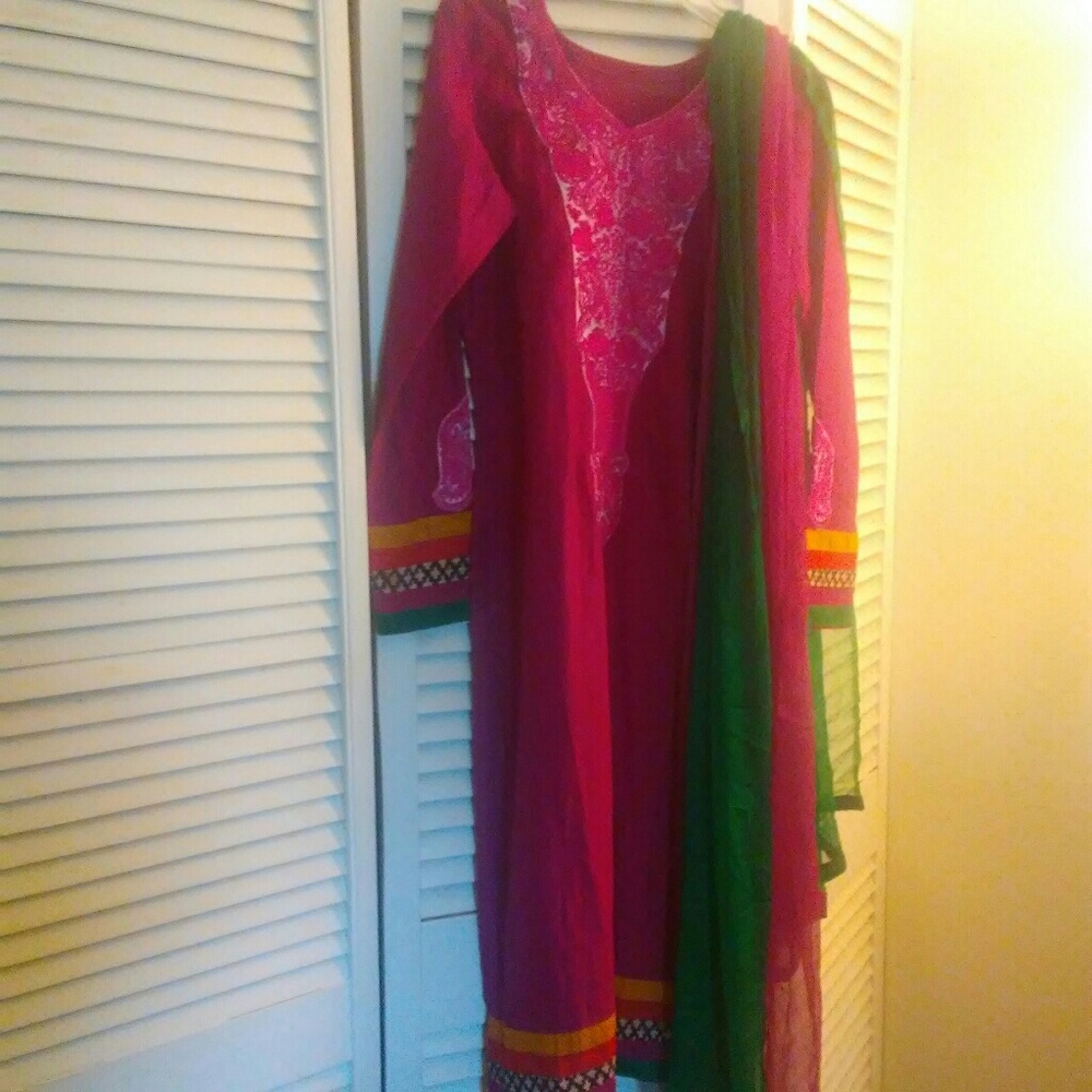 90% off brand new cotton Indian/Pakistani outfit!