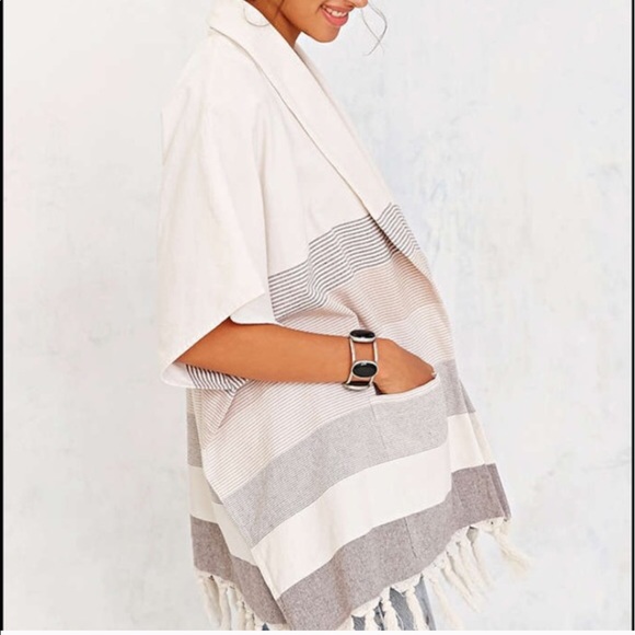 Urban Outfitters Ecote Blanket Weave Kimono - Picture 2 of 4