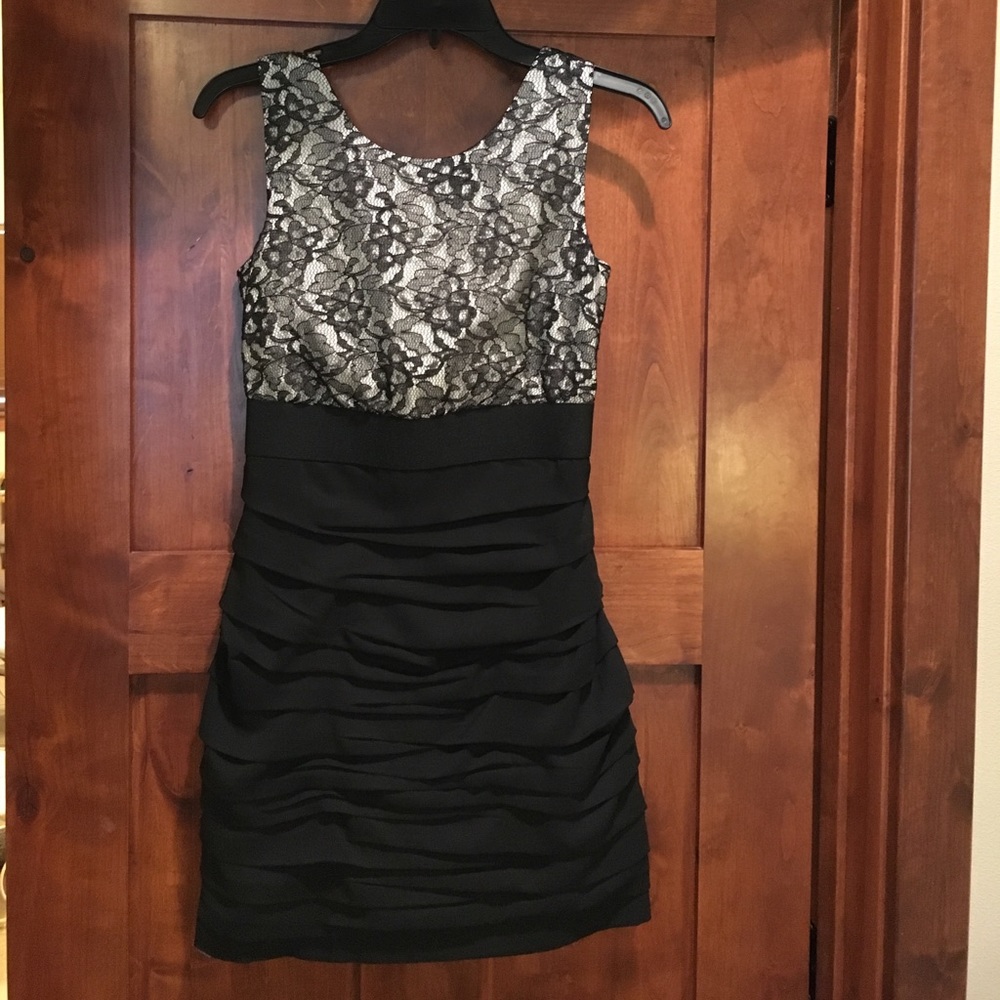 Cute black and white dress