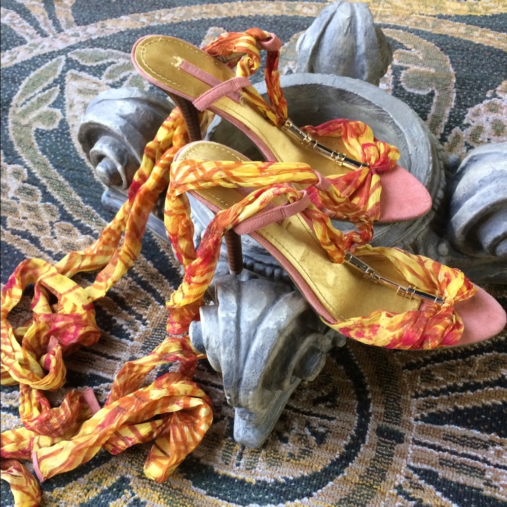 Super cute tropical soft ankle wrap sandals!