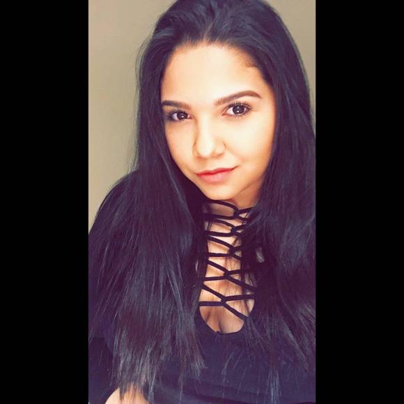 Meet your Posher, Gisselle - Picture 1 of 1