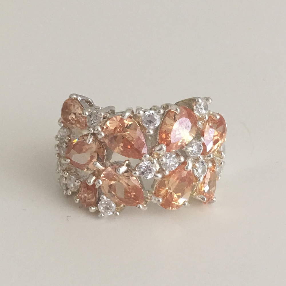 Gorgeous 925 silver and zircon crystals ring 💍