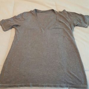 Lululemon grey tee size 8