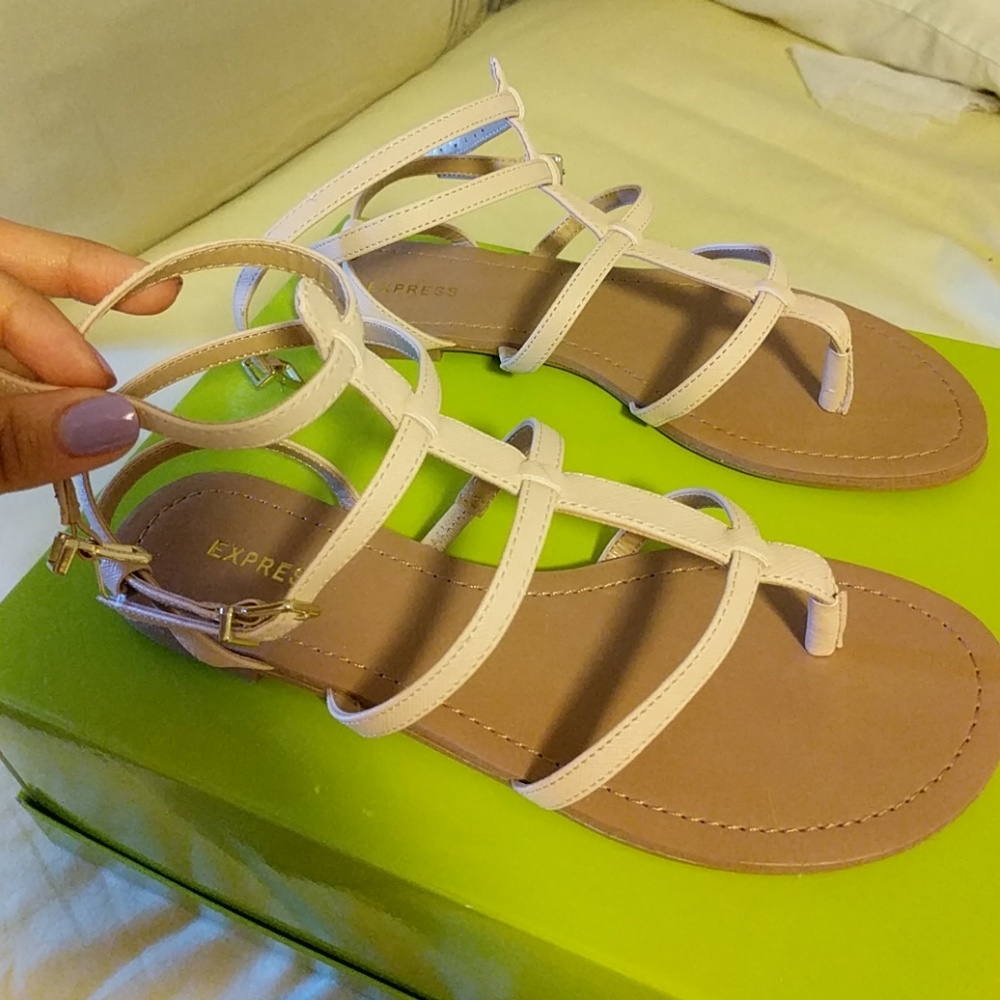 Sandles