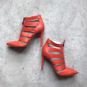 Kenneth Cole cage front high heel