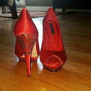 BCBG Red pumps