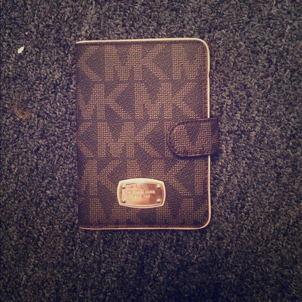 Michael Kors wallet