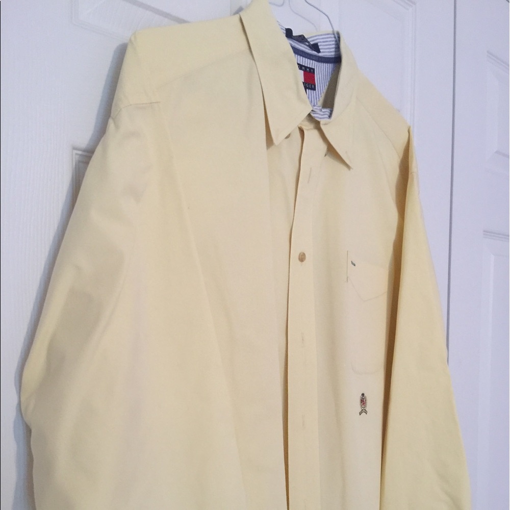 Men's Tommy Hilfiger buttondown shirt