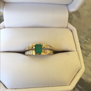 Emerald ring
