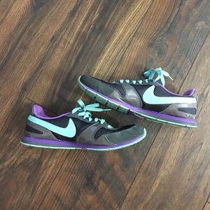 Ladies Nike Sneakers