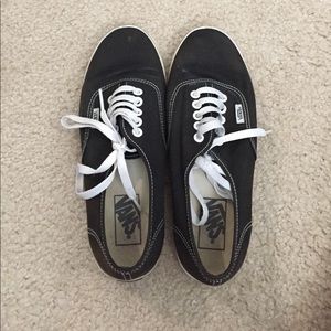 Black Authentic Low Top Vans size 8