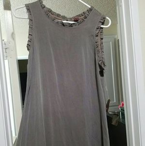 Sleeveless tunic