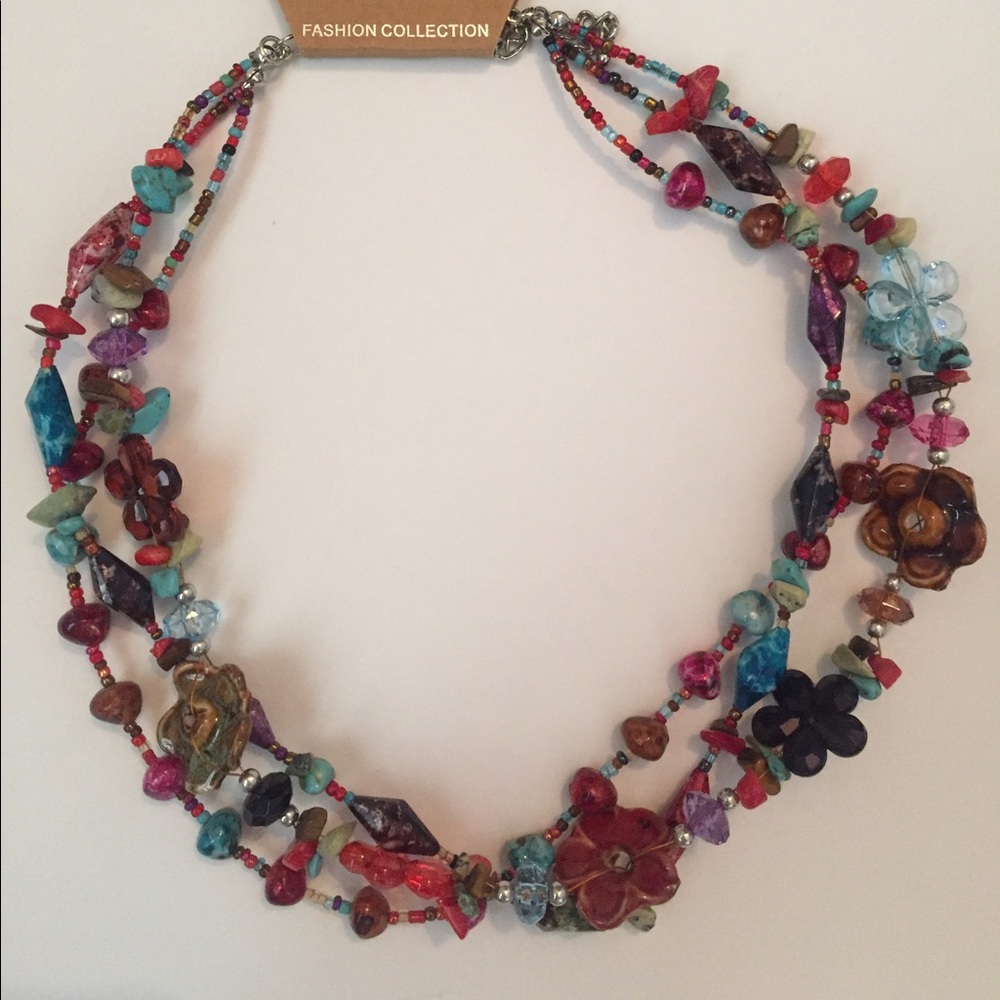 NWT Multicolor Beaded Statement Necklace 📿