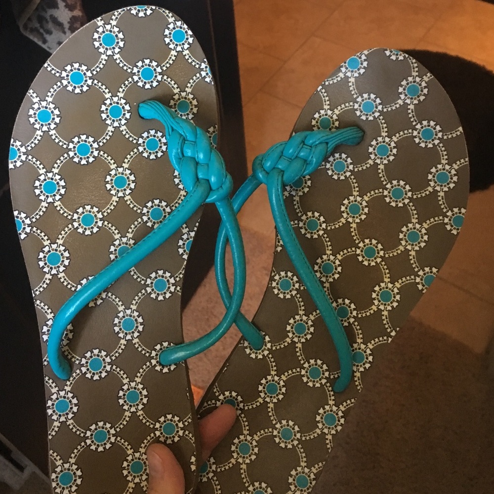 Vera Bradley flip flops