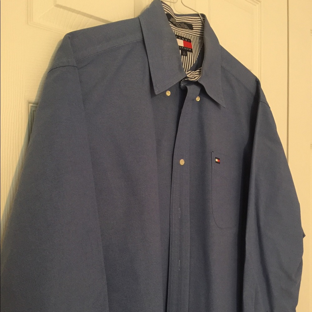 Men's Tommy Hilfiger buttondown shirt