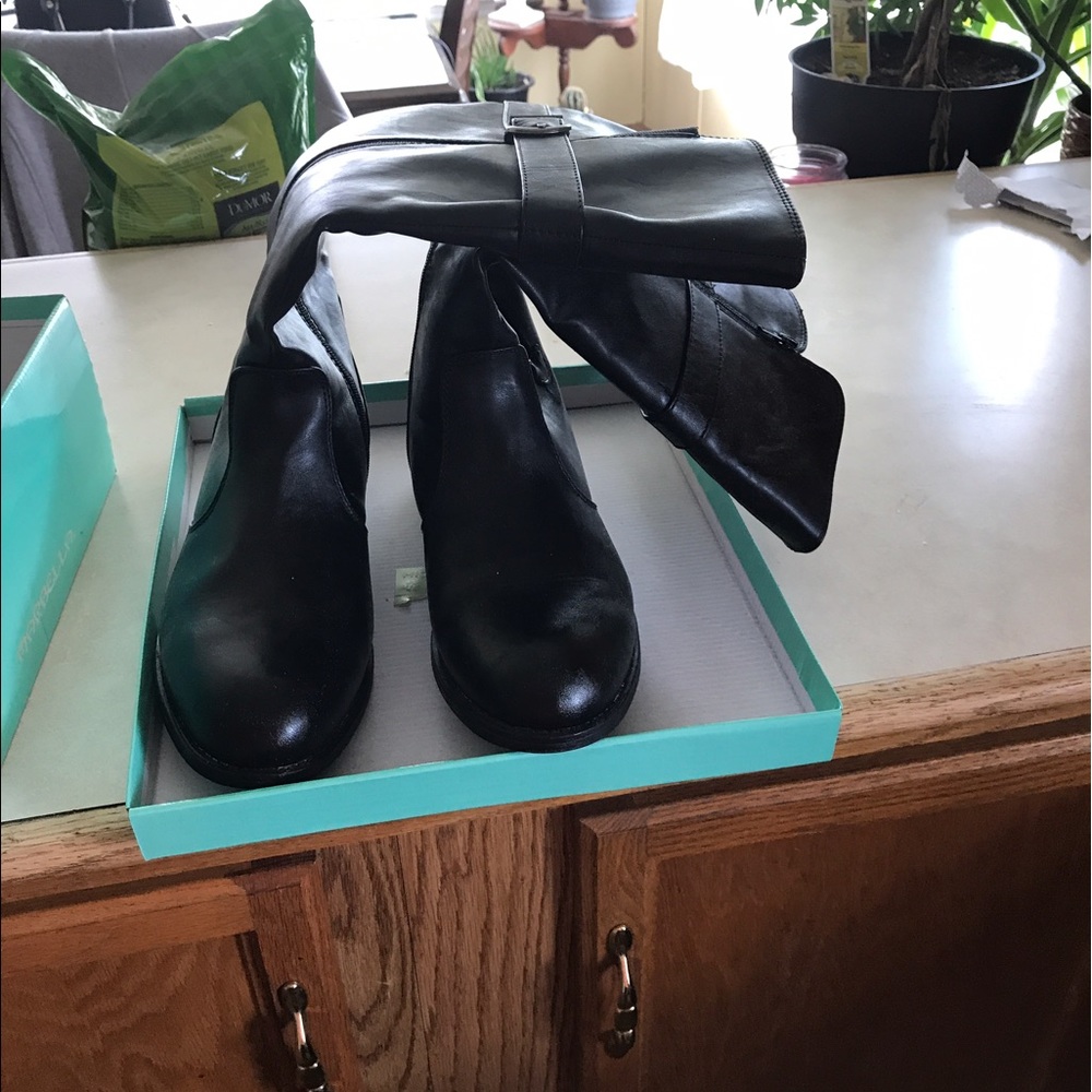 Women's Tall Black Boots. New in box