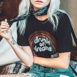 🔮 XS TopKnot GOODS *Drunk On Dreams* Tee