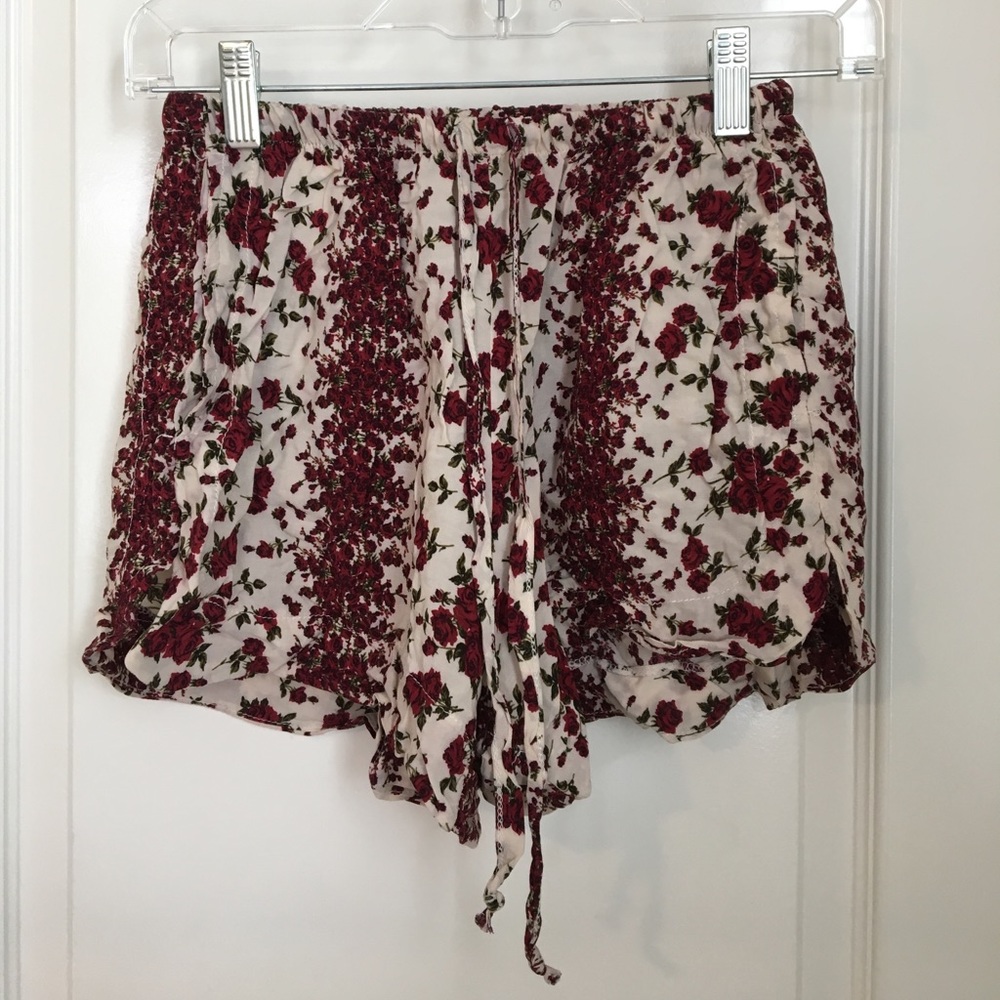 Brandy Melville flowy shorts - Picture 1 of 1