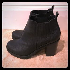 Sam & Libby Ankle Boots