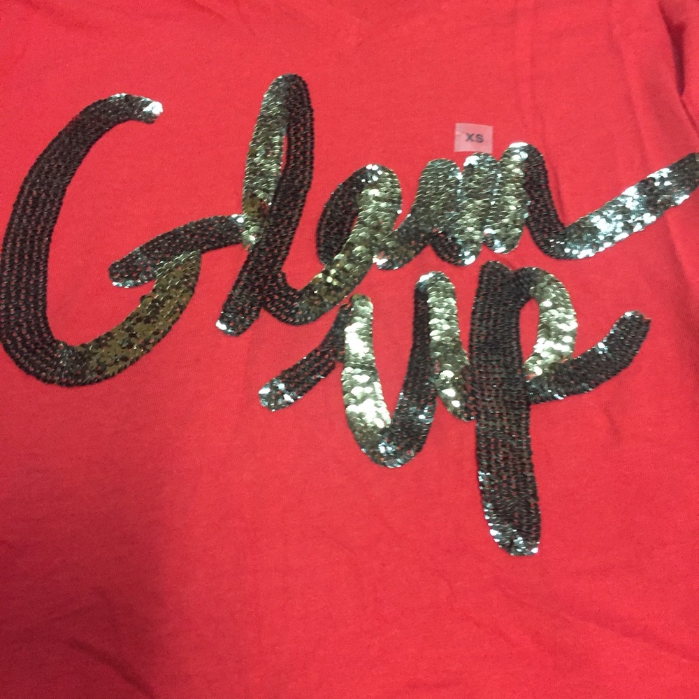 •Red V-neck Tshirt•