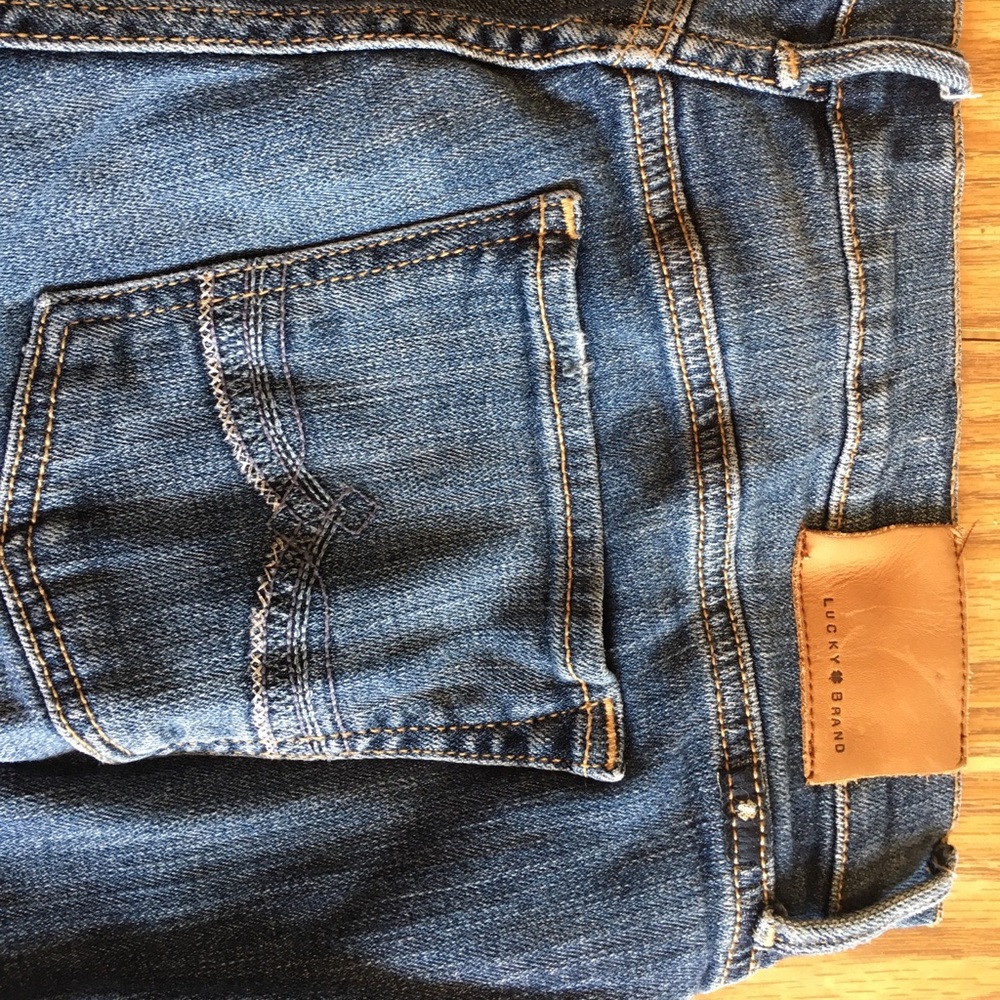 Lucky Sweet'N Low blue jeans size 28