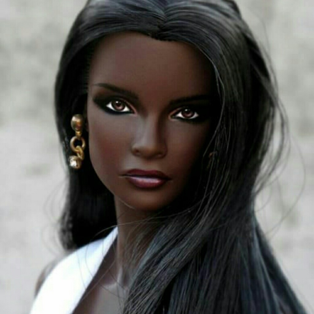 Meet your Posher, Barbie