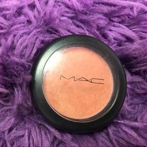 MAC Cosmetics Powder Blush in the color Style