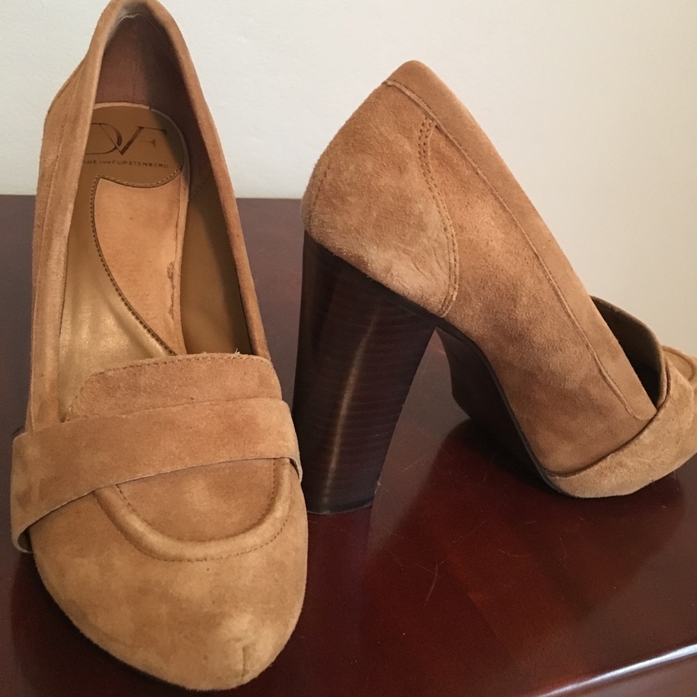 DVF camel suede pumps. Size 7.5