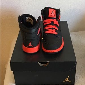 Air Jordan 1 Mid Color: Black/Black-Infrared 23