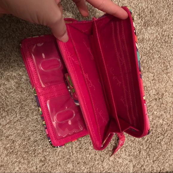 Vera bradley wallet! - Picture 3 of 3