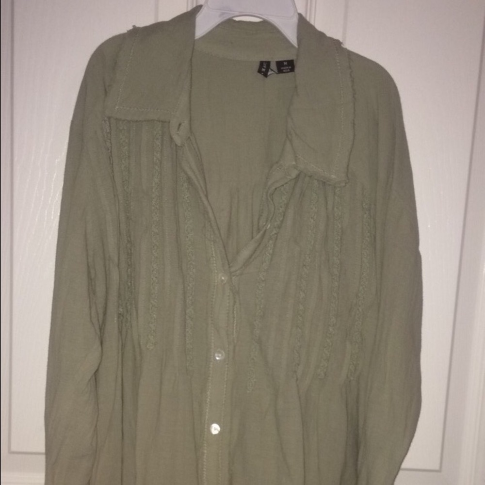 Army green button up long sleeve shirt