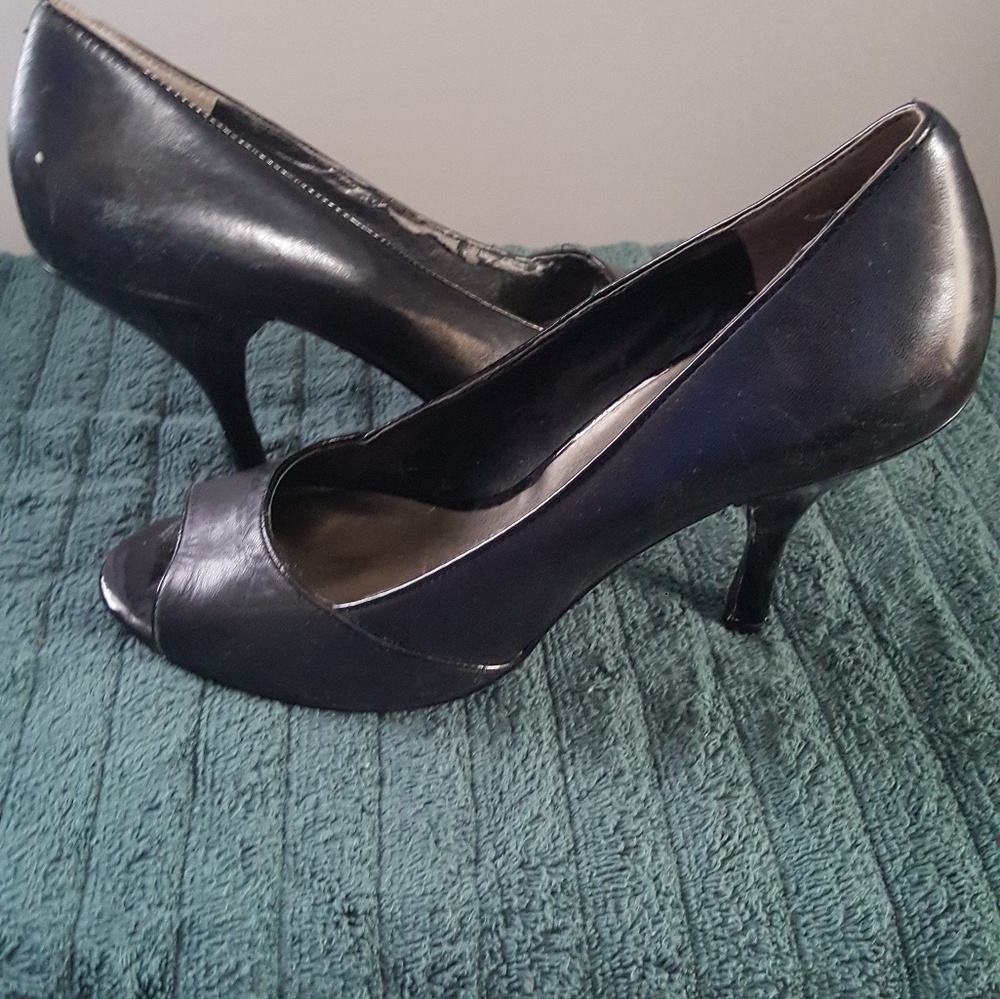 Nine West Peep-toe
