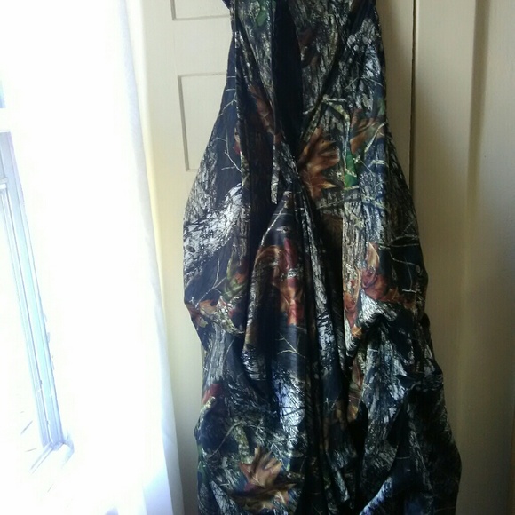 Wedding dress - Picture 4 of 4